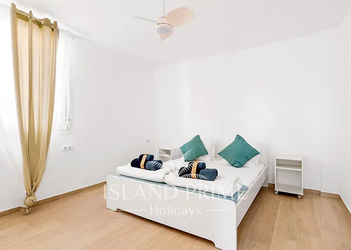 House 100m Away From Ocean Ebv10 بيت للعطل *