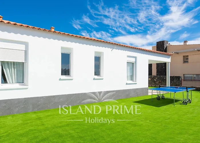 بيت للعطل House 100m Away From Ocean Ebv10 *