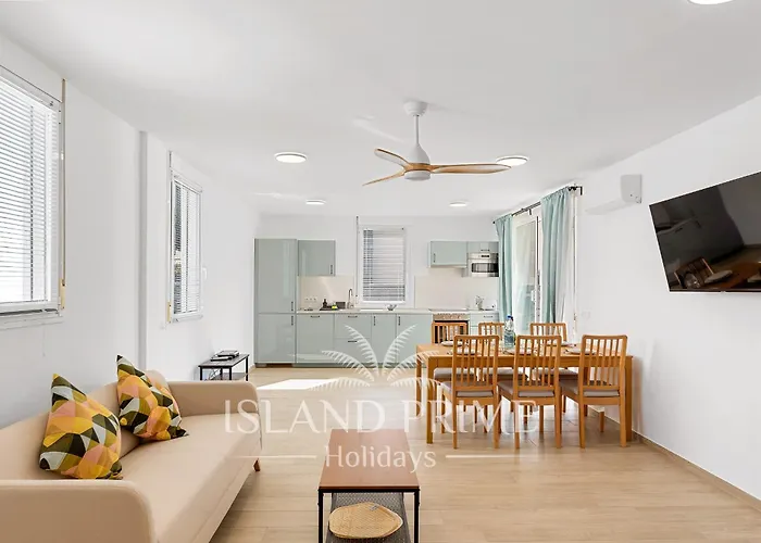 Semesterbostad House 100m Away From Ocean Ebv10